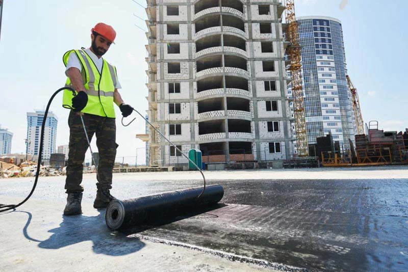 Installing rubber roof