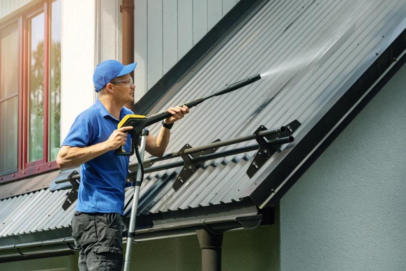 Powerwashing metal